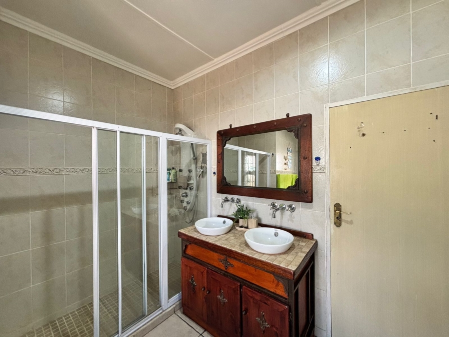 3 Bedroom Property for Sale in Flimieda North West